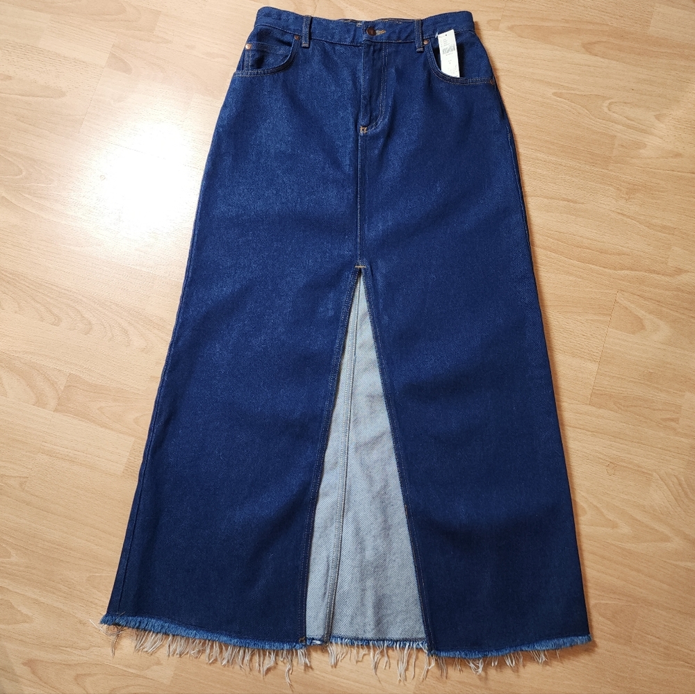 NWT Anthropologie Pilcro Madi Front-Slit Denim Maxi Skirt Raw Hem Pockets Size 6